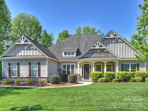 2030 Gloucester St, Weddington, NC 28104