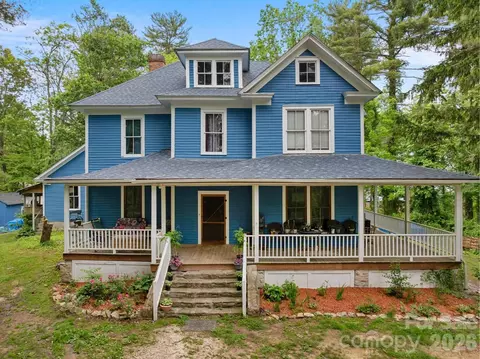 305 Ficker Cir, Hendersonville, NC 28739