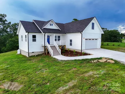 73 Montchannin Hts, Hendersonville, NC 28792
