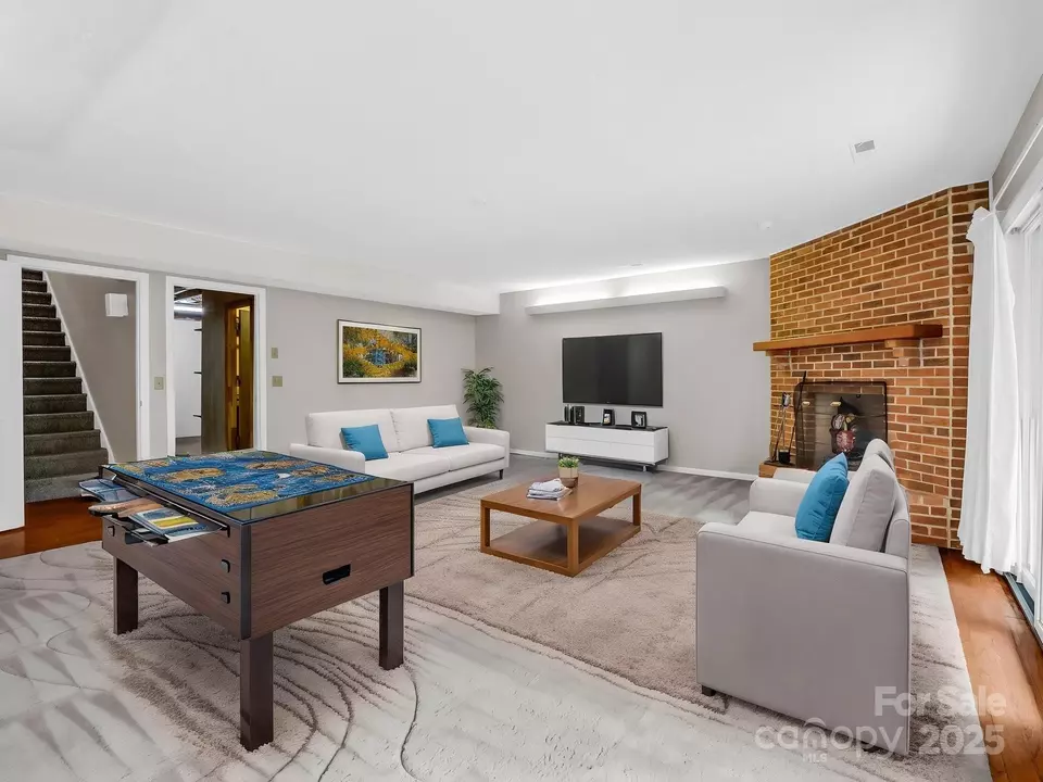 Living - 31 Hunting Country Trl, Tryon, NC 28782 photo 11 of 13