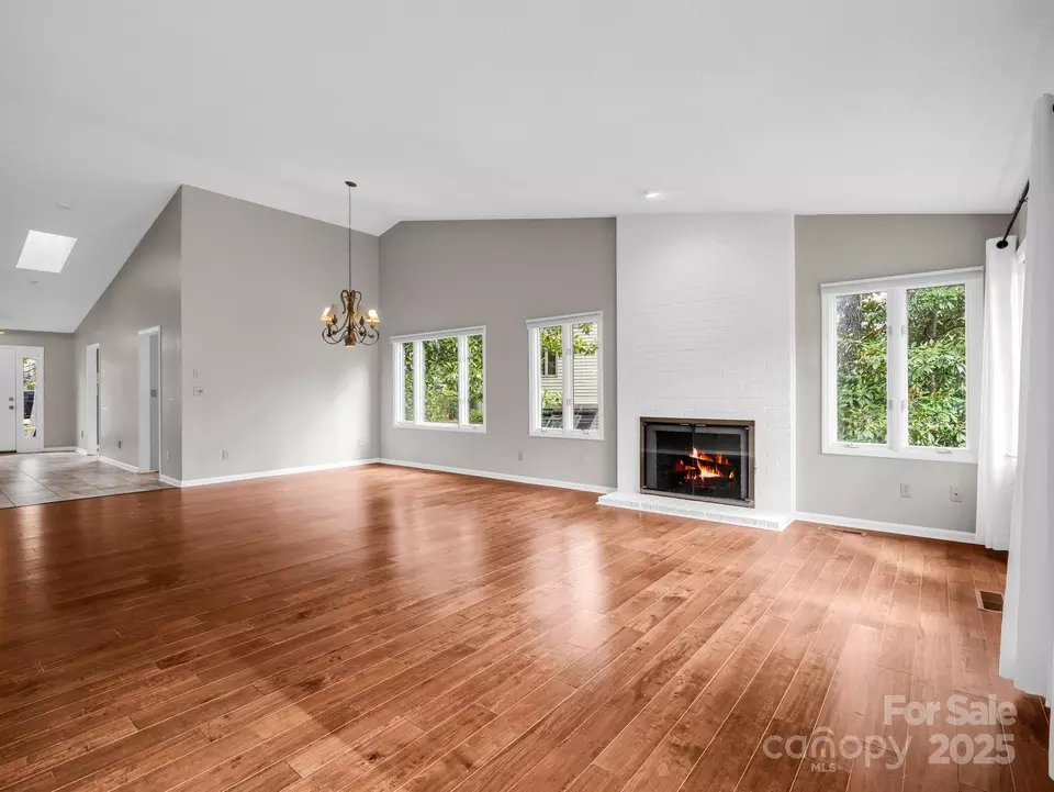 Living - 31 Hunting Country Trl, Tryon, NC 28782 photo 4 of 13