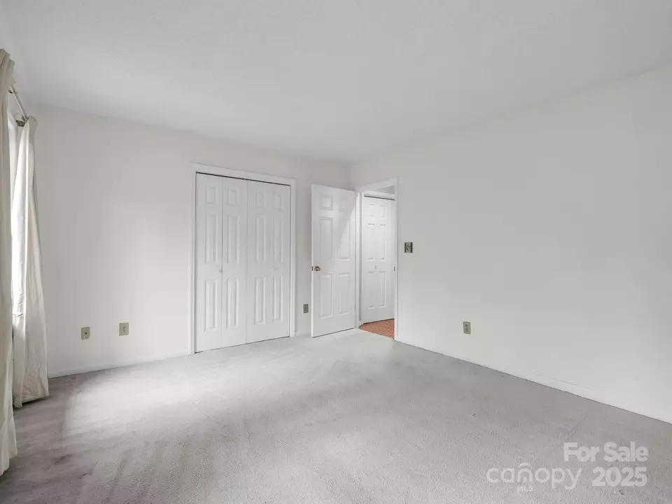 Bedroom - 31 Hunting Country Trl, Tryon, NC 28782 photo 2 of 2