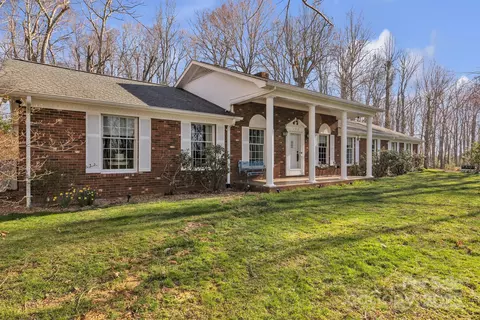 186 Witherspoon Hts, Jefferson, NC 28640