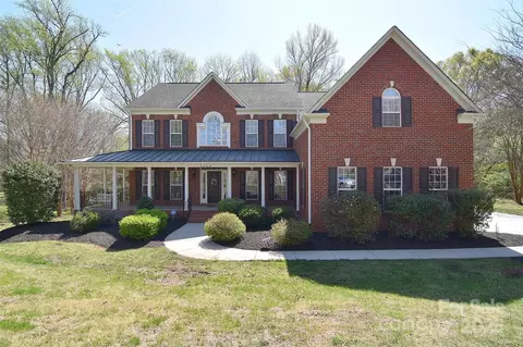 8004 Talcott Dr, Mint Hill, NC 28227