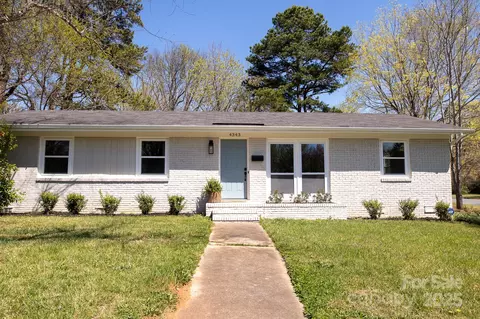 4343 Dowling Dr, Charlotte, NC 28205