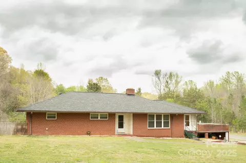2792 Court Dr, Gastonia, NC 28054