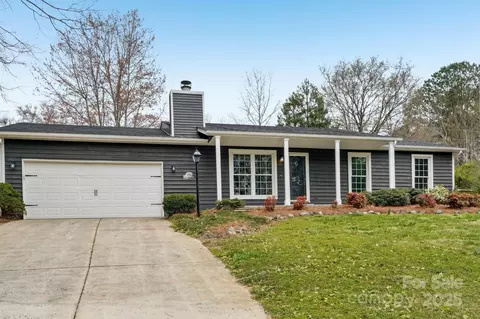 6501 Thamesmead Ln, Mint Hill, NC 28227