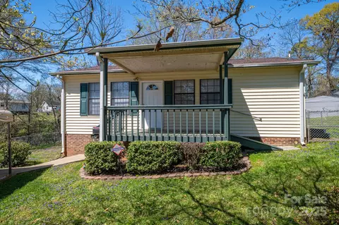 300 Bell 80 St #80, Mount Holly, NC 28120