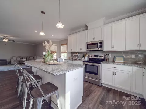 Kitchen - 3810 New Salem Rd, Monroe, NC 28110 photo 5 of 6