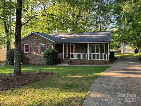10607 Wood Meadow Dr, Charlotte, NC 28227