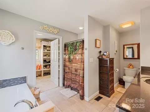 Bath - 153 Trinity Dr, Clyde, NC 28721 photo 1 of 2