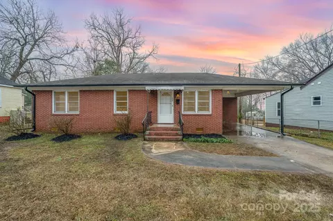 108 White Oak St, Chester, SC 29706
