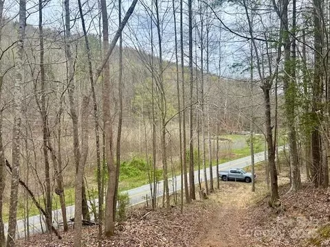 1809 Zacks Fork Rd, Lenoir, NC 28645