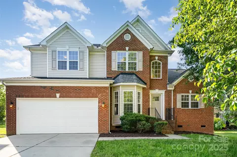2514 Waters Vista Cir, Charlotte, NC 28213