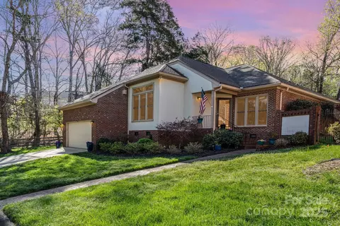5125 Waxwind Ln, Charlotte, NC 28226