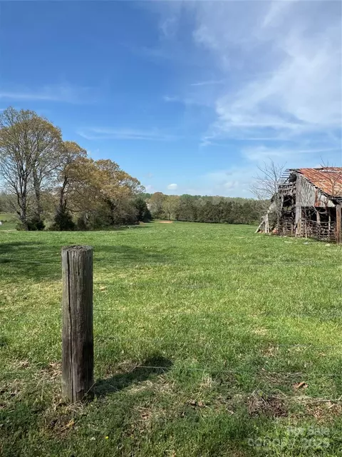 970 Sloan Rd, Mount Ulla, NC 28125