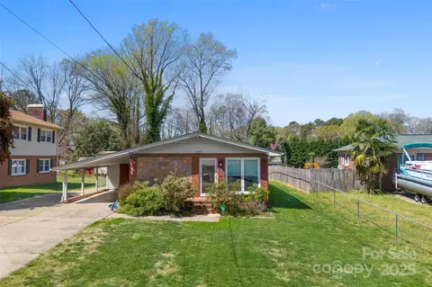 207 N Sims St, Kings Mountain, NC 28086