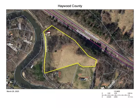 1208 Hyder Mountain Rd, Clyde, NC 28721
