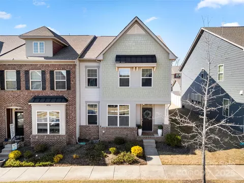 10914 Zac Hill Rd, Davidson, NC 28036