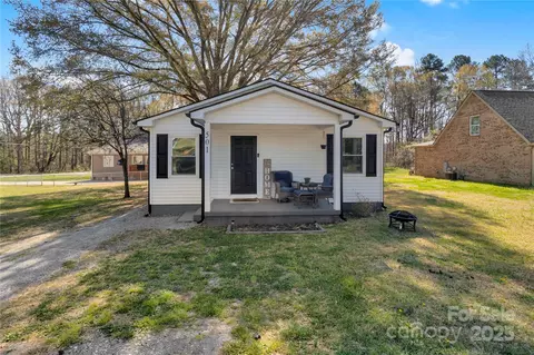501 S Inman Ave, Bessemer City, NC 28016