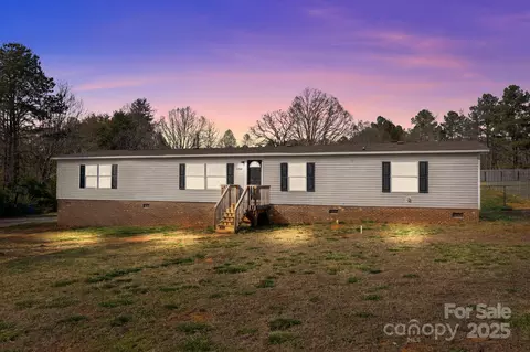 2154 Withers Dr, Maiden, NC 28650