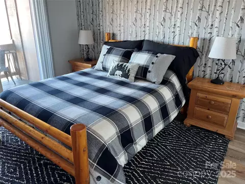 Bedroom - 2541 Wolf Laurel Rd, Mars Hill, NC 28754 photo 3 of 4