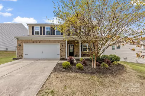 Exterior - 10773 Sapphire Trl, Davidson, NC 28036 photo 2 of 3