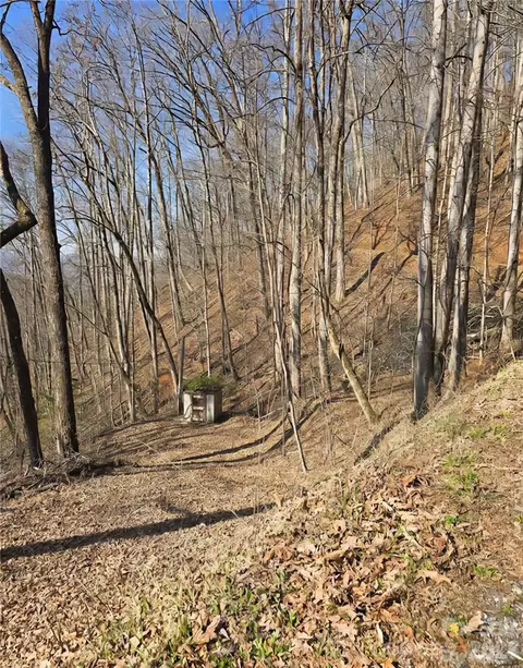 32 Black Mountain Rd, Cullowhee, NC 28723
