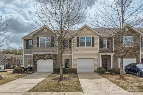 9035 Bradstreet Commons Way, Charlotte, NC 28215