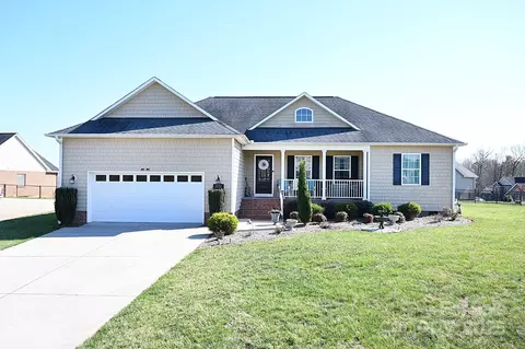 5222 S Oak Cir, Granite Falls, NC 28630