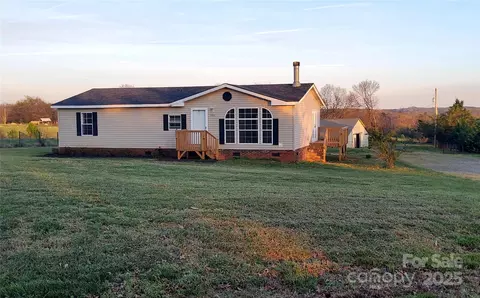 1524 J Rhyne Reep Rd, Vale, NC 28168