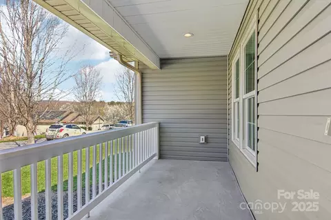 281 Plato Pl, Etowah, NC 28729 photo 2