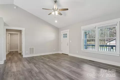 281 Plato Pl, Etowah, NC 28729 photo 5