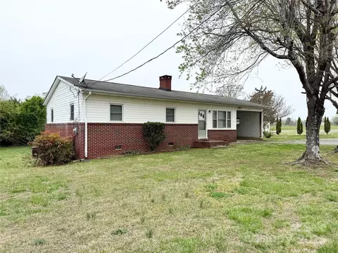 494 Chase High Rd, Forest City, NC 28043