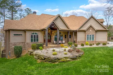 135 Frostcliff Ln, Mooresville, NC 28117