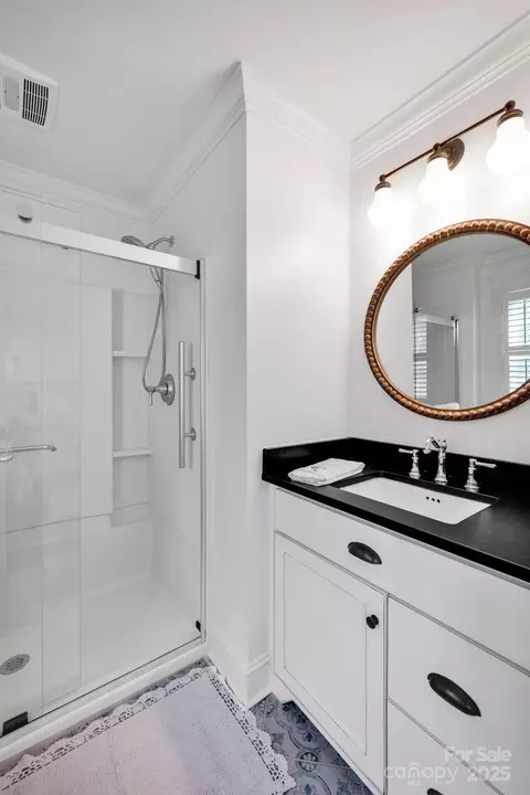 Bath - 411 Walnut St, Davidson, NC 28036 photo 4 of 6