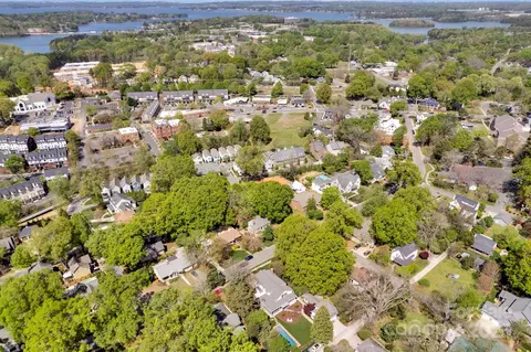 View/Area - 411 Walnut St, Davidson, NC 28036 photo 1 of 2