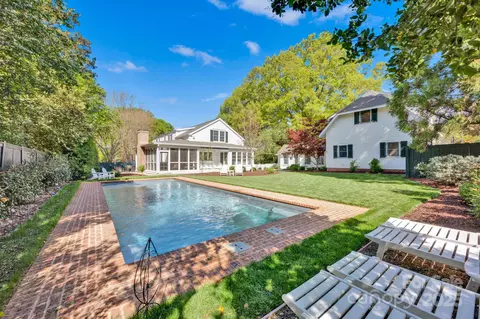 Exterior - 411 Walnut St, Davidson, NC 28036 photo 6 of 10