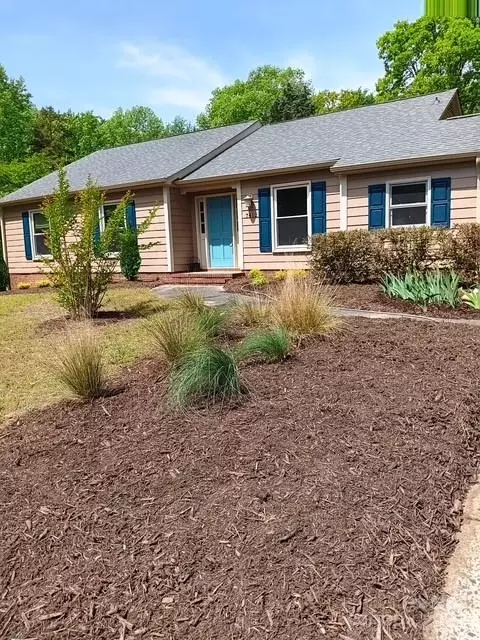 7412 Broken Oak Ln, Charlotte, NC 28226
