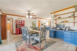 Dining - 3526 Harmony Hwy, Harmony, NC 28634 photo 3 of 3