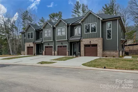153 Collin 16 Pl #16, Asheville, NC 28804