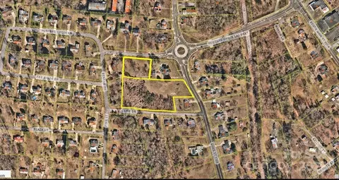 71 Duke St, Granite Falls, NC 28630