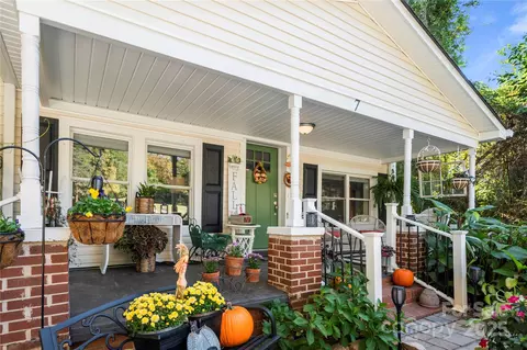 7 Church St, York, SC 29745
