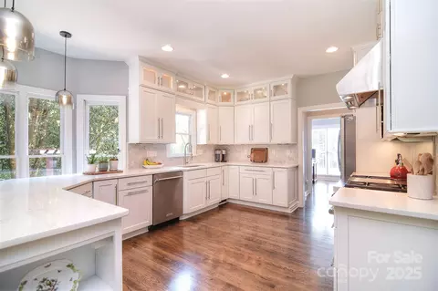 Kitchen - 19641 Meta Rd, Cornelius, NC 28031 photo 1 of 6