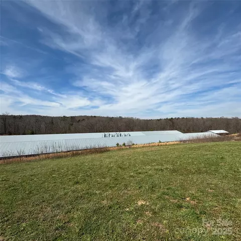 182 Lake View Dr, Star, NC 27356