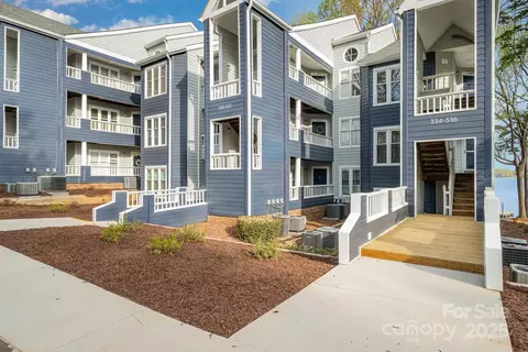 Exterior - 336 Northwest Dr, Davidson, NC 28036 photo 5 of 7