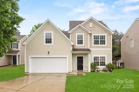 3725 Catawba Creek Dr, Gastonia, NC 28056