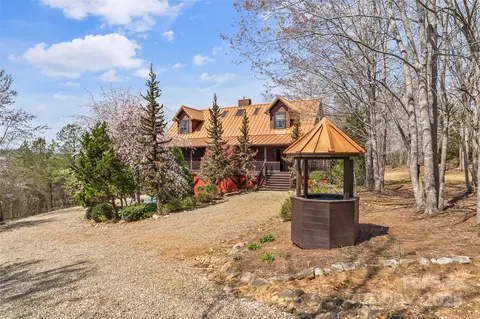 59 N Star Dr, Union Mills, NC 28167