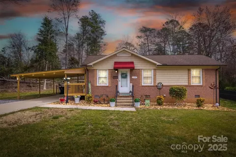 198 33rd Nw St NW, Hickory, NC 28601