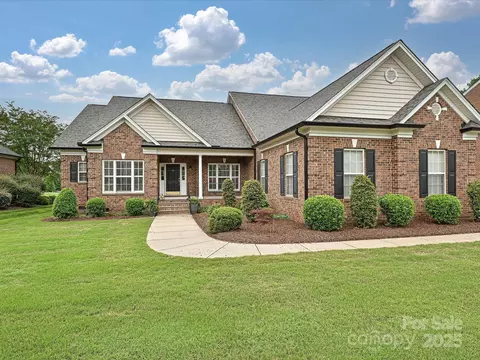 6144 Abergele Ln, Matthews, NC 28104